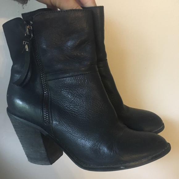 Kelsi Dagger Shoes - Kelsi Dagger Black Zip Ankle Boots